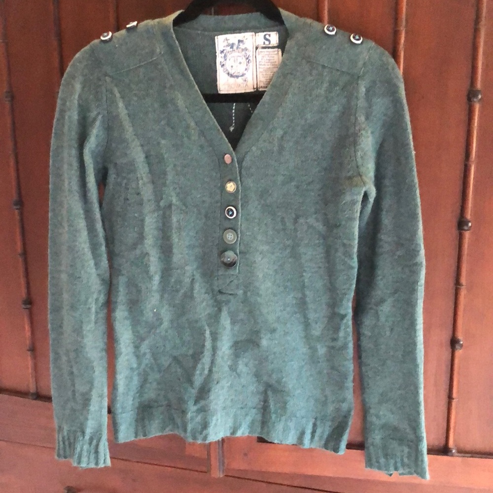 *RARE* Trovata lambswool / angora / cashmere v-neck sweater